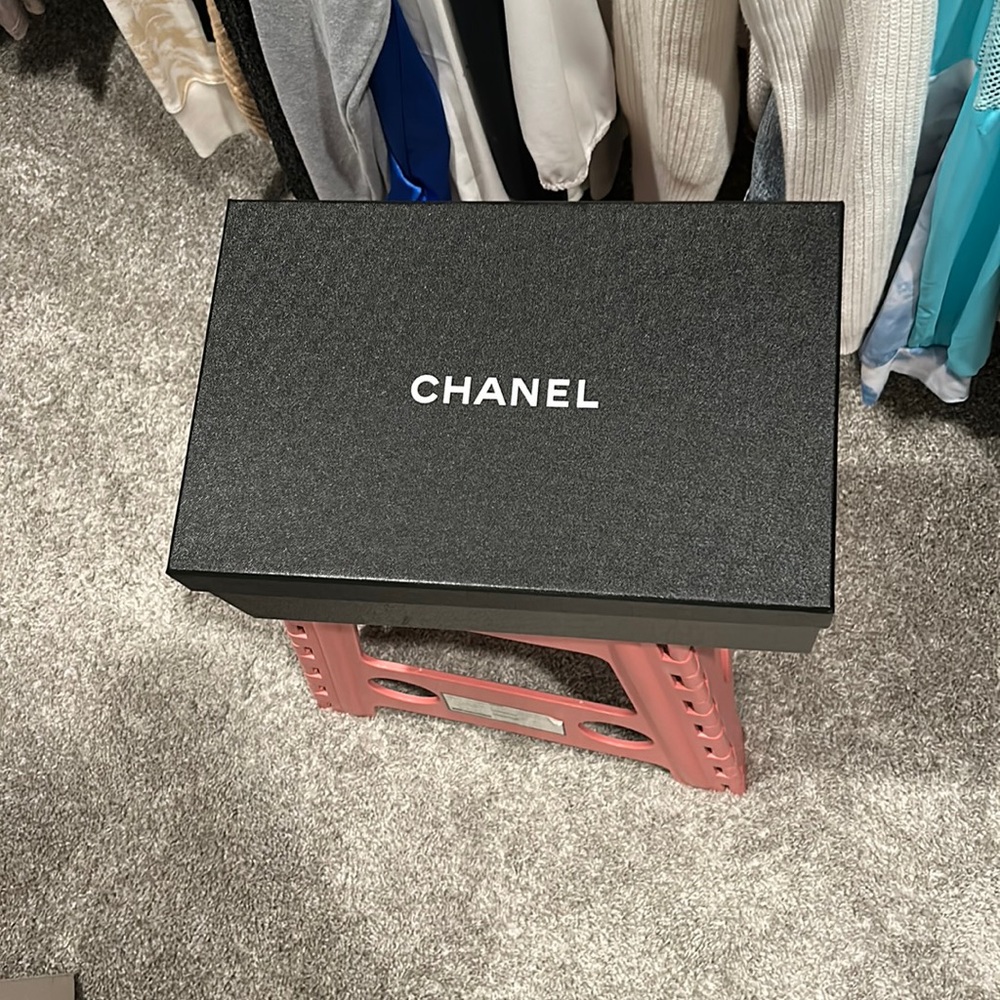 Chanel shoe box